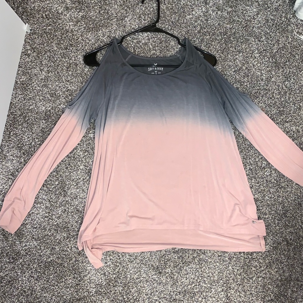 Long sleeve cut shoulder shirt